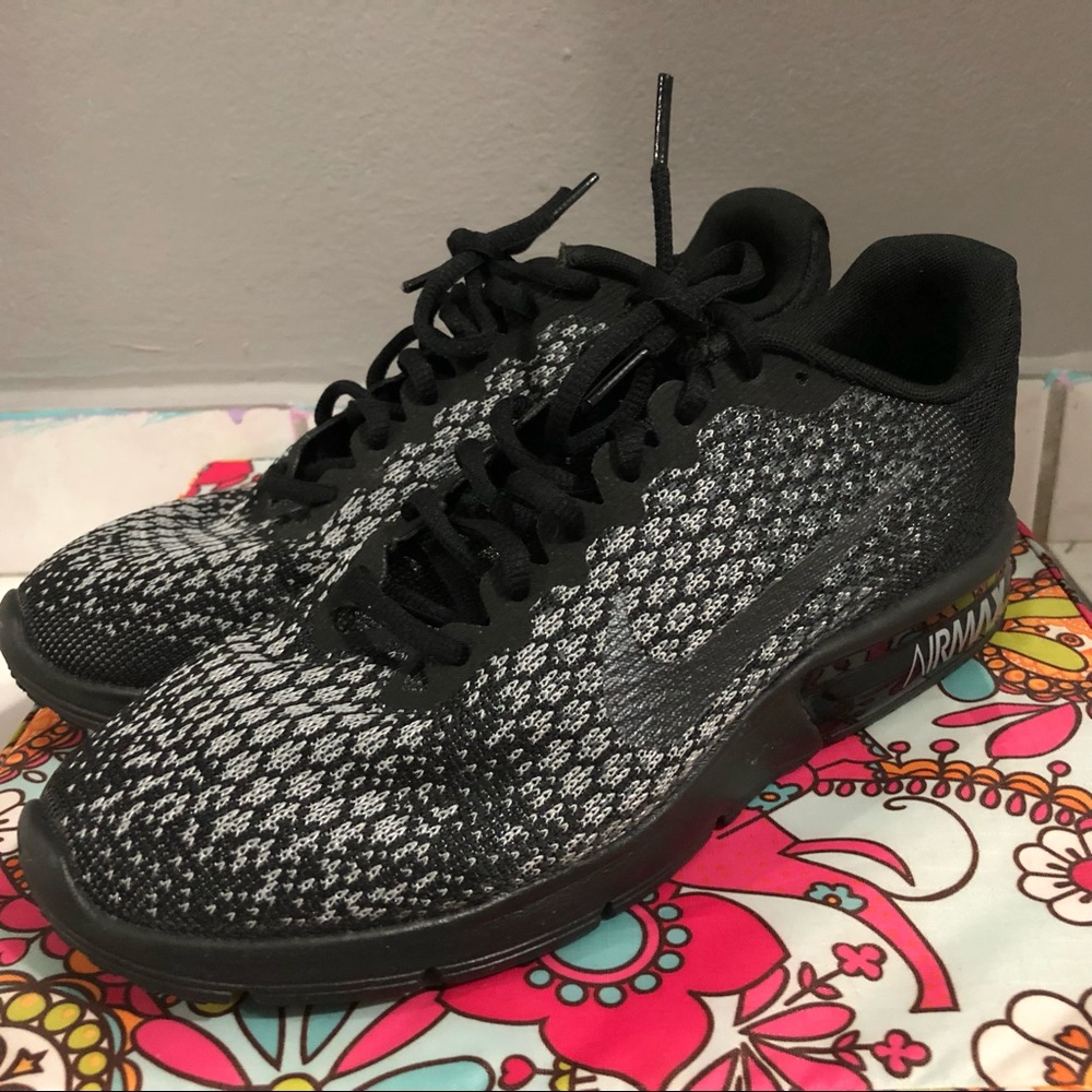 Nike Airmax black (2 pairs available)